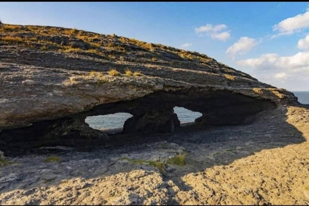 Villa Vistas Al Mar, Urbanizacion Privada Con Piscina De Agua Salada Ajo Exteriér fotografie